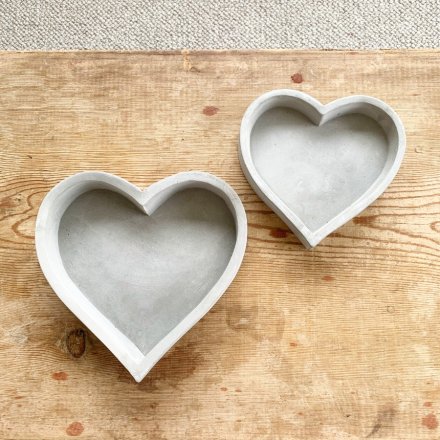 Thornley Medium Heart-Shaped Cement Tray