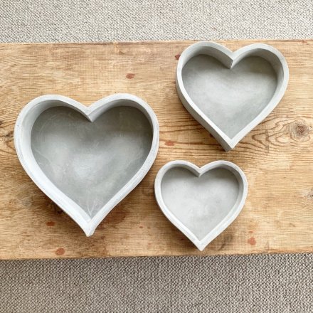 Thornley Medium Heart-Shaped Cement Tray