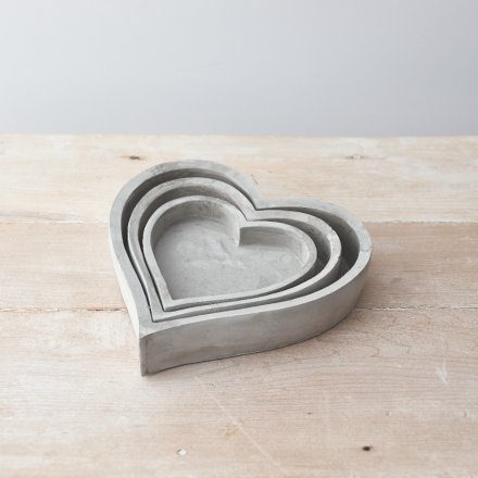 Thornley Medium Heart-Shaped Cement Tray