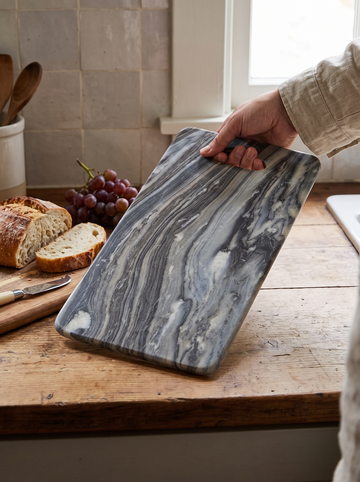 Thornbury The Carrying Handle