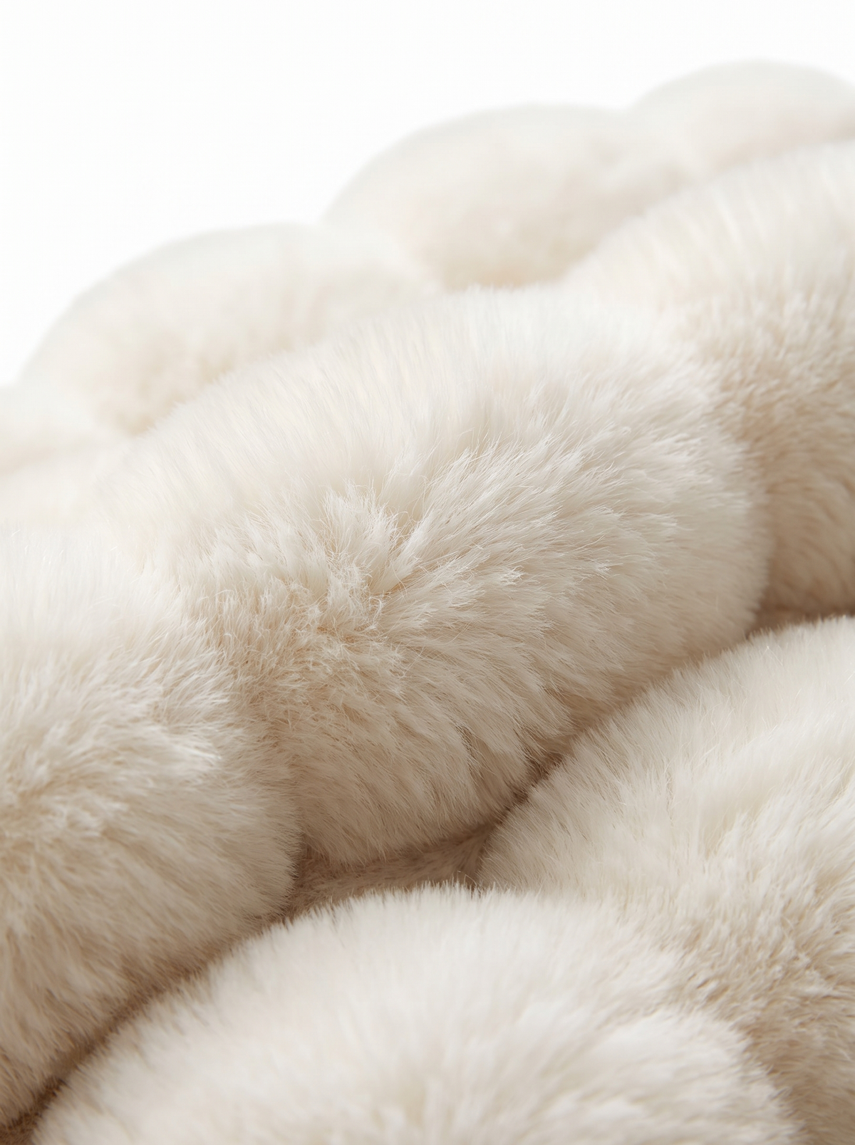 Mirren faux fur pile close up